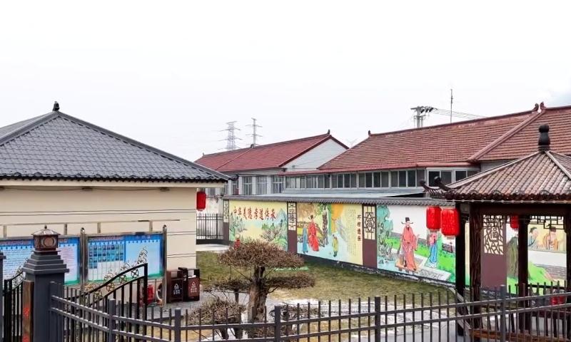 建明镇鸿鸭屯村幸福小院